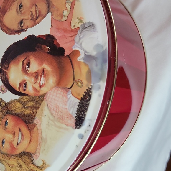 American Girl Pleasant Company Hallmark 2003 Tin Round Box 8" - Picture 9 of 14
